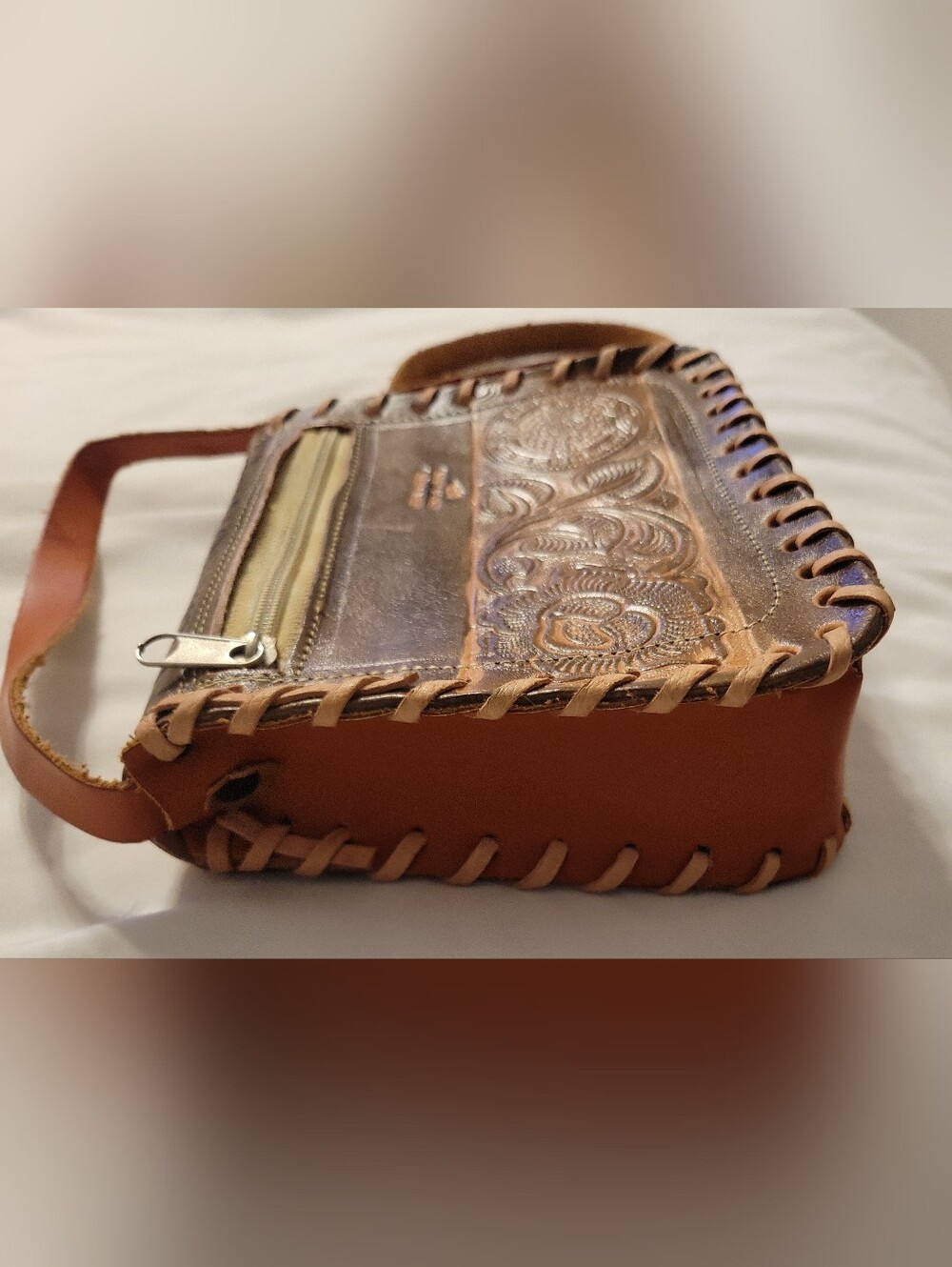 Mexican Leather Handmade Purse with Flower Decor and Aztec Calendar. Hecho En MX - Picture 5 of 10